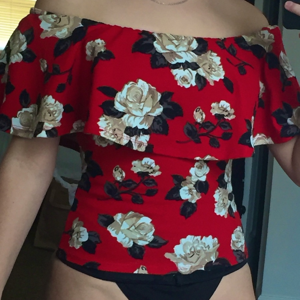 Off the shoulder ruffle body suit